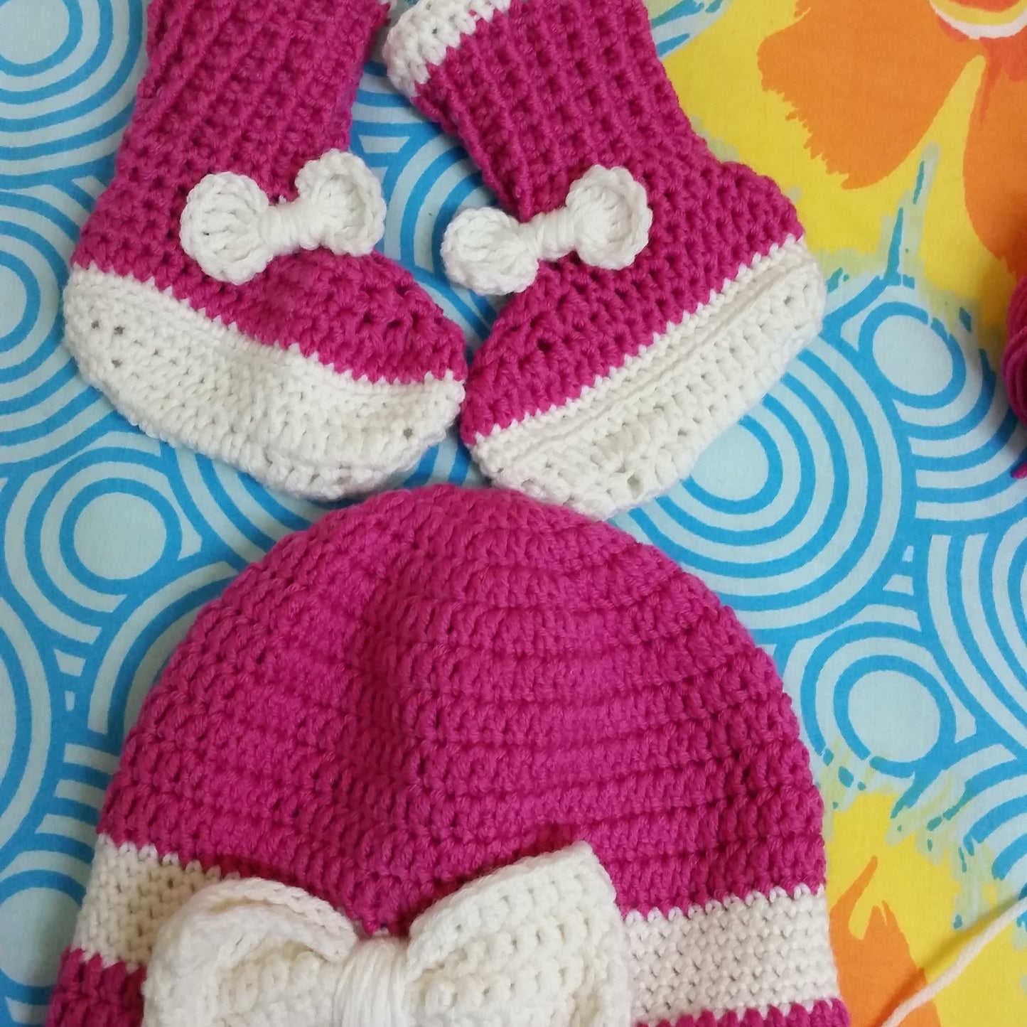 BABY BOW BOOTS AND HAT