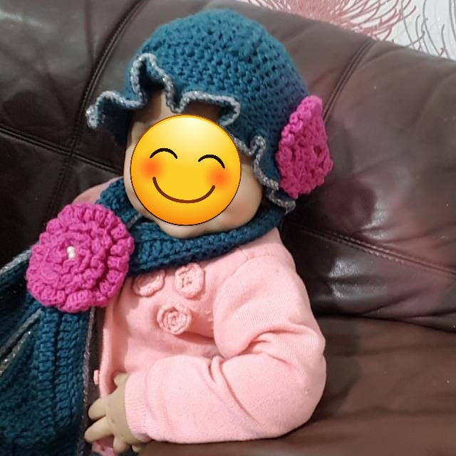 BABY HAT, SCARF AND MITTENS SET